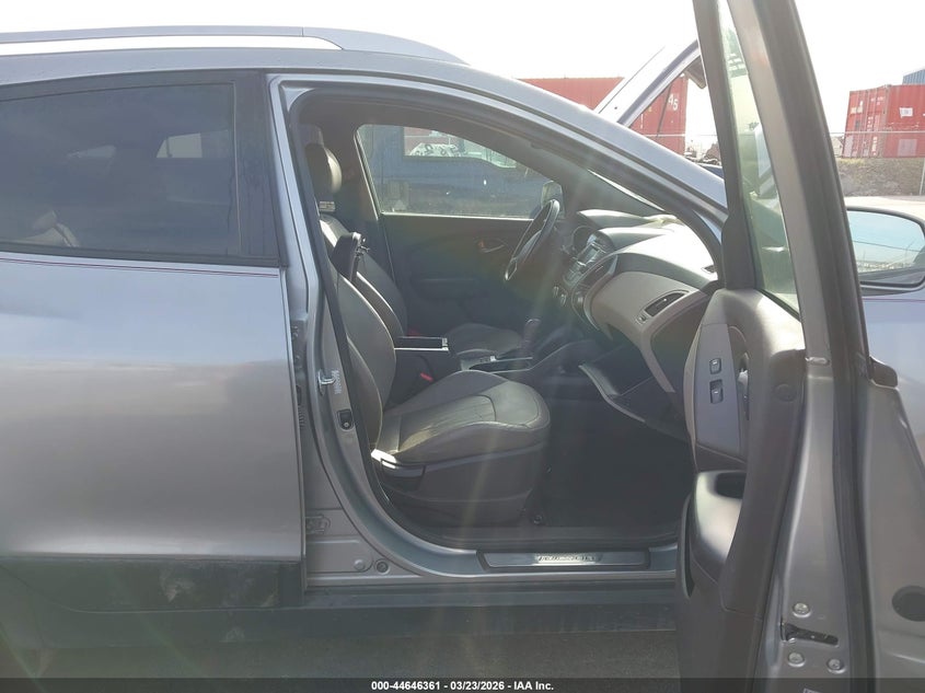 2015 HYUNDAI TUCSON auction photo 5