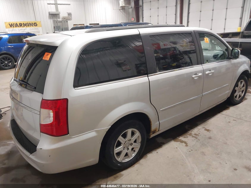 2012 Chrysler Town & Country Touring