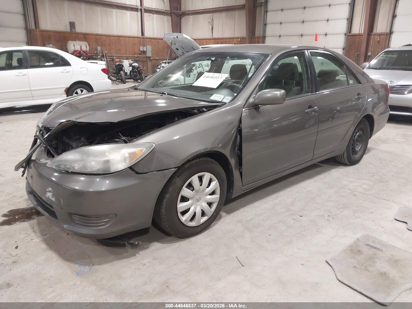 2005 Toyota Camry Le