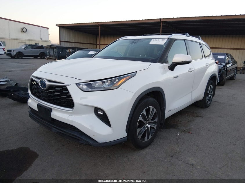 2020 Toyota Highlander Hybrid Xle