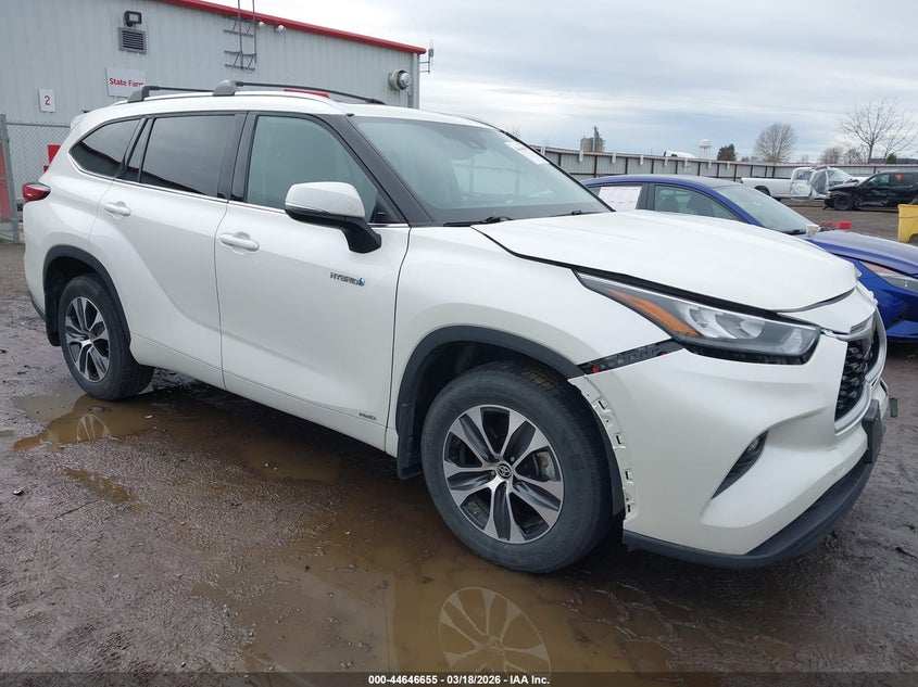 2020 Toyota Highlander Hybrid Xle