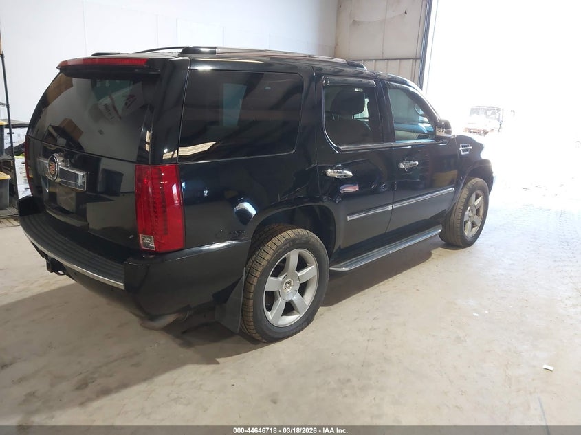 2007 Cadillac Escalade Standard