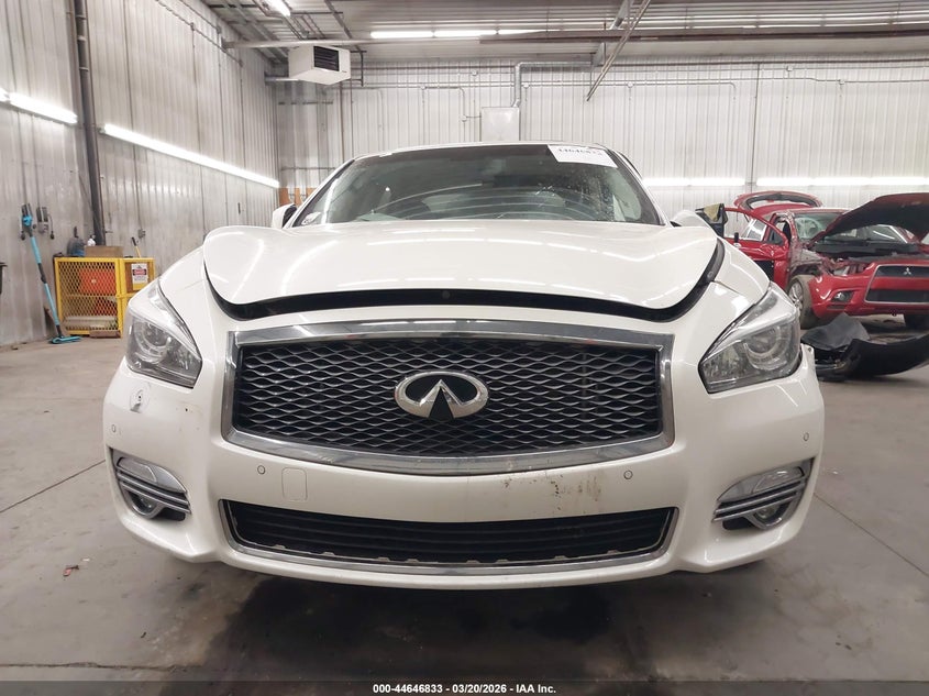 2018 Infiniti Q70 3.7X Luxe VIN: JN1BY1AR2JM220726 Lot: 44646833