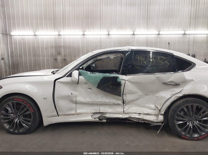 2018 Infiniti Q70 3.7X Luxe VIN: JN1BY1AR2JM220726 Lot: 44646833