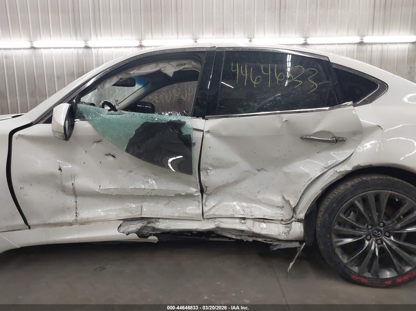 2018 Infiniti Q70 3.7X Luxe VIN: JN1BY1AR2JM220726 Lot: 44646833