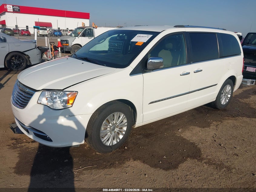 2013 Chrysler Town & Country Limited