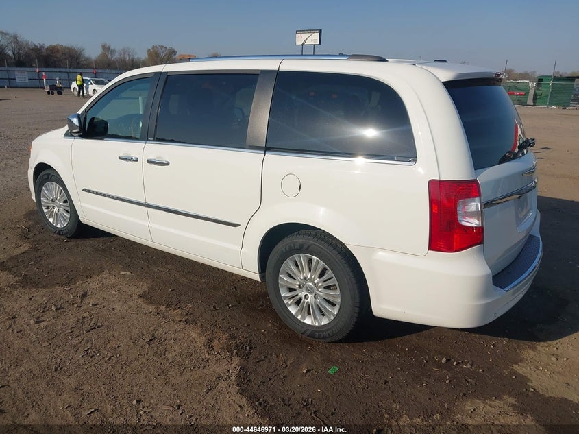 2013 Chrysler Town & Country Limited