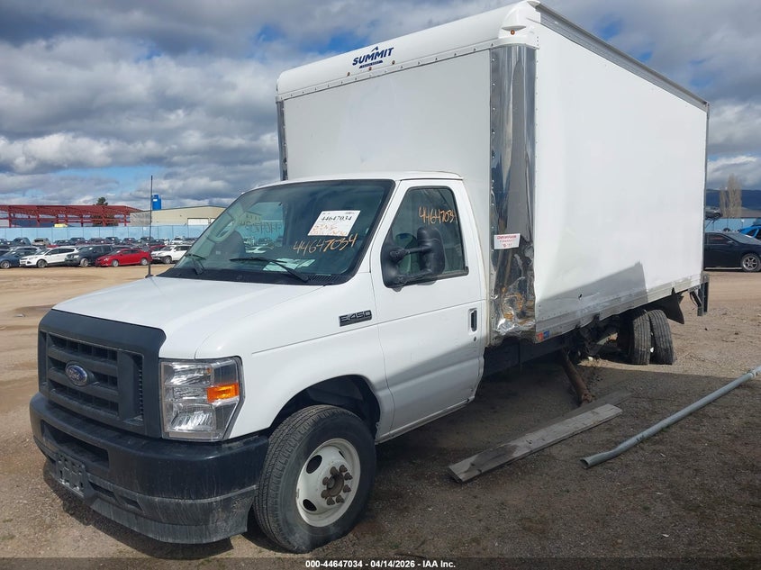 2024 Ford E-450 Cutaway