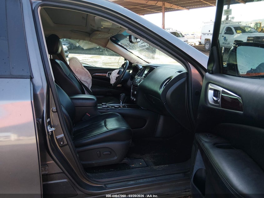 2015 Nissan Pathfinder Platinum