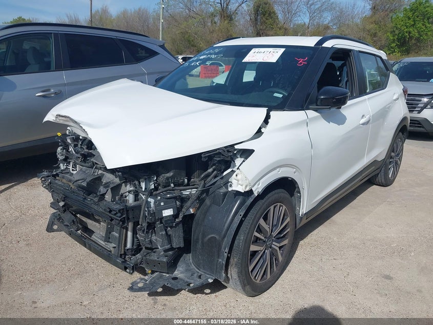 2024 Nissan Kicks Sr Xtronic Cvt