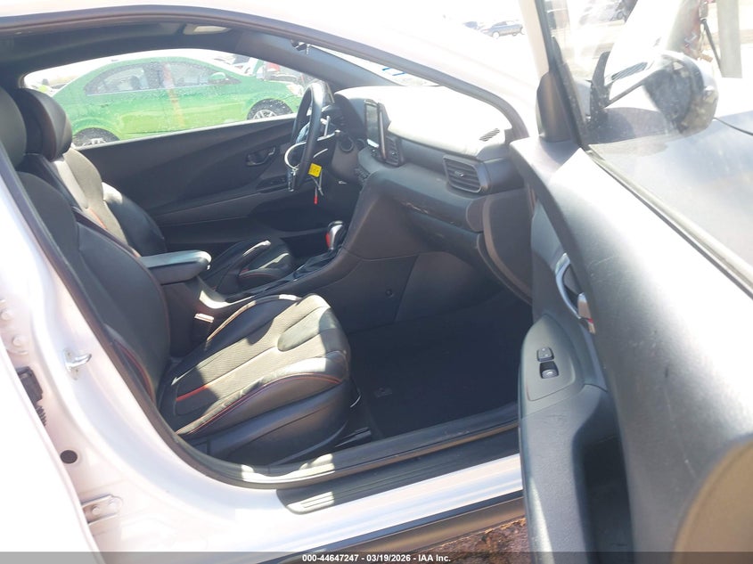 2019 Hyundai Veloster Turbo