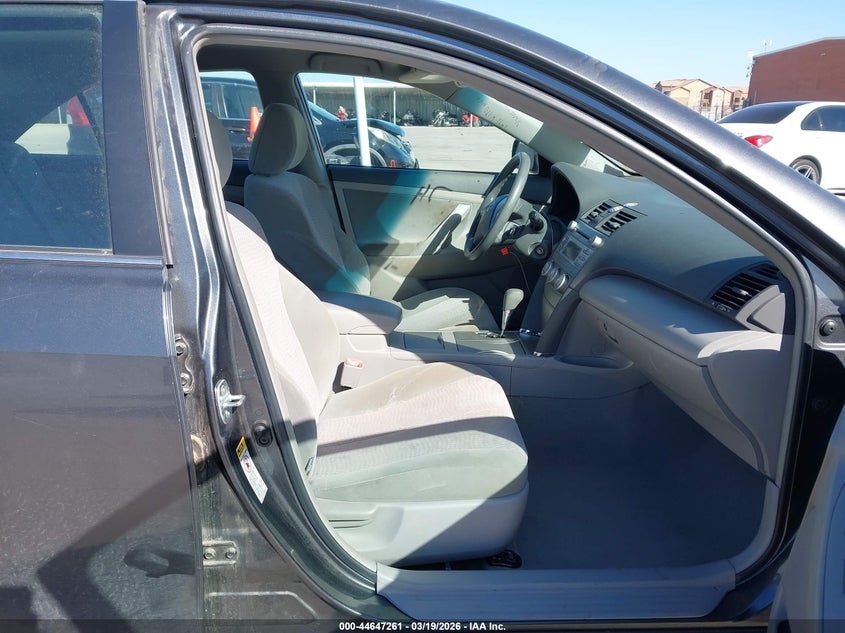 2010 Toyota Camry Le