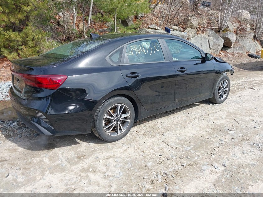 2022 Kia Forte Lxs