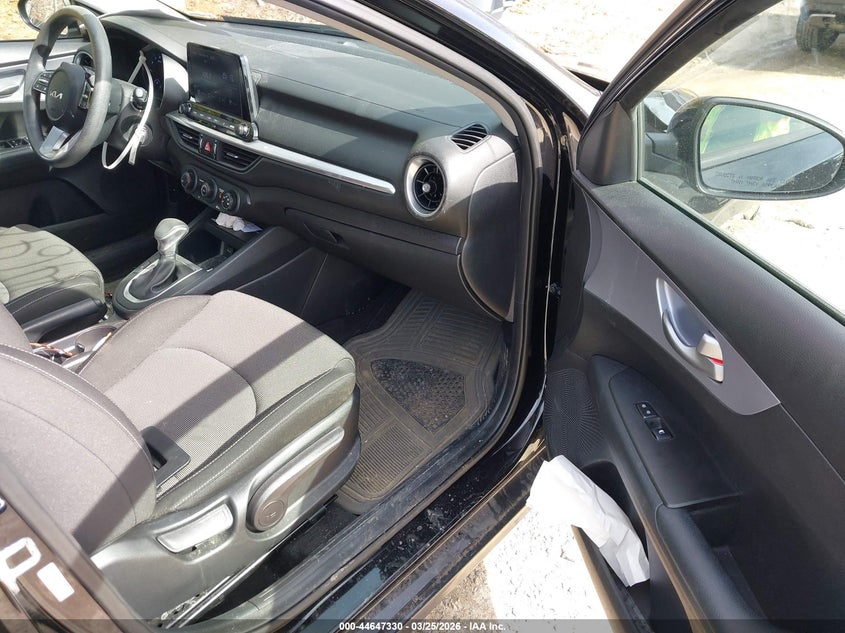 2022 Kia Forte Lxs