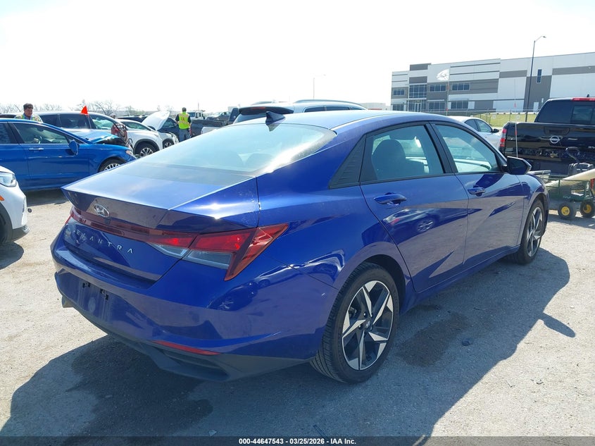 2023 Hyundai Elantra Sel