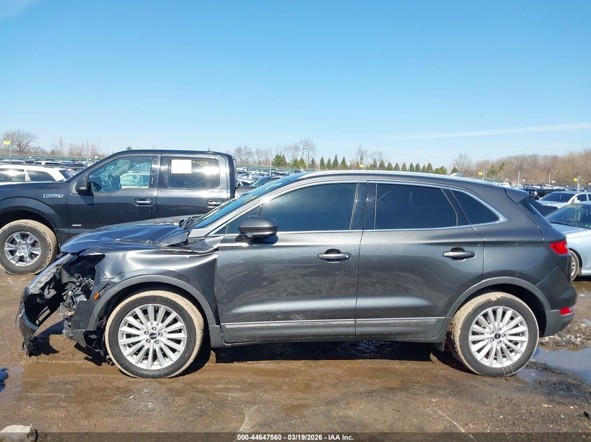 2019 Lincoln Mkc Standard VIN: 5LMCJ1C92KUL46274 Lot: 44647560