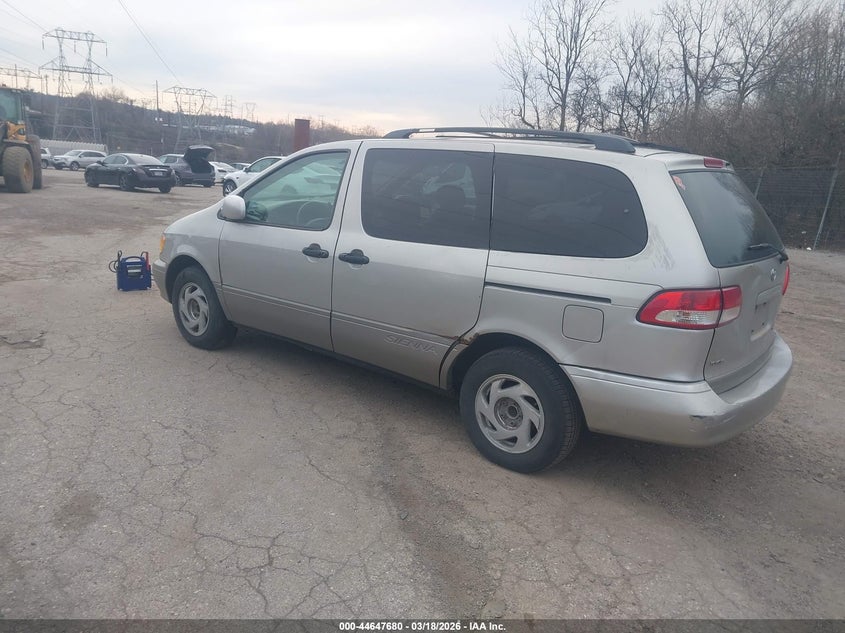 2001 Toyota Sienna Xle