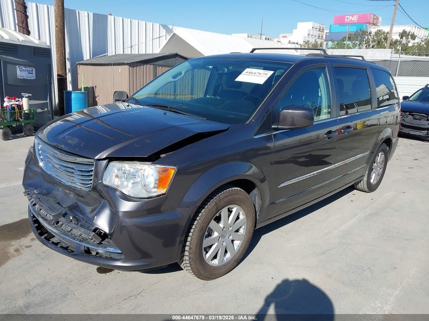 2015 Chrysler Town & Country Touring