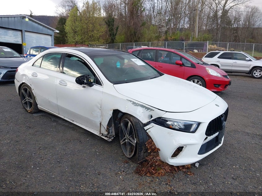 2019 Mercedes-Benz A 220 4Matic