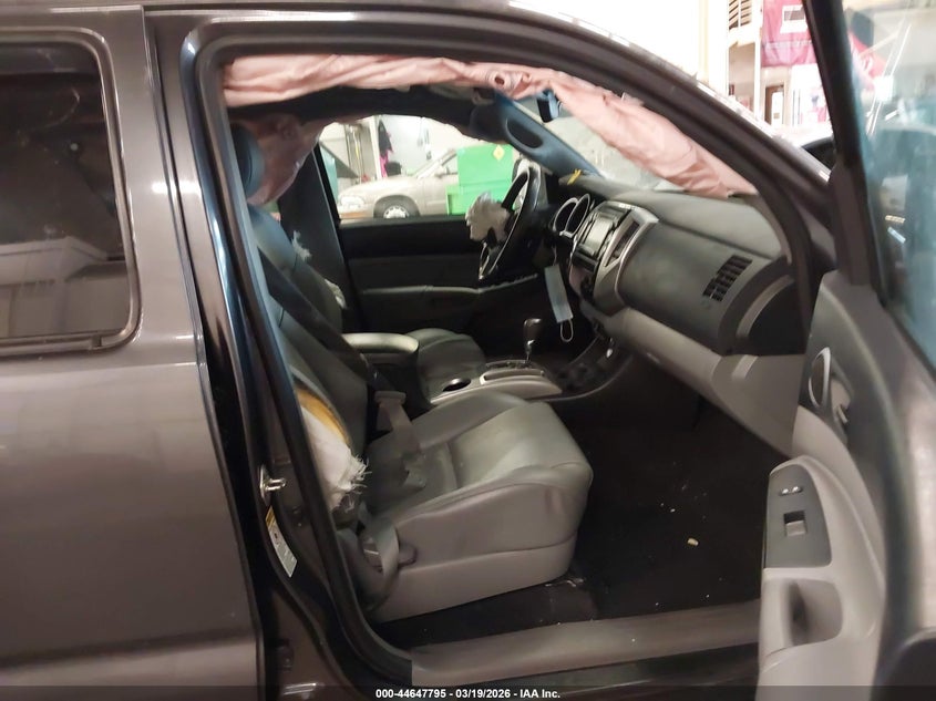 2015 Toyota Tacoma Base V6