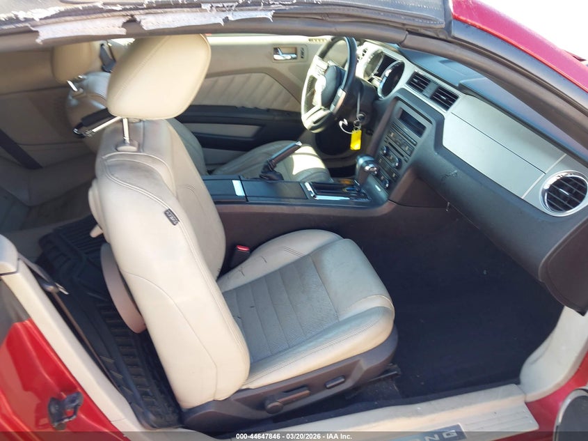 2010 Ford Mustang V6/V6 Premium