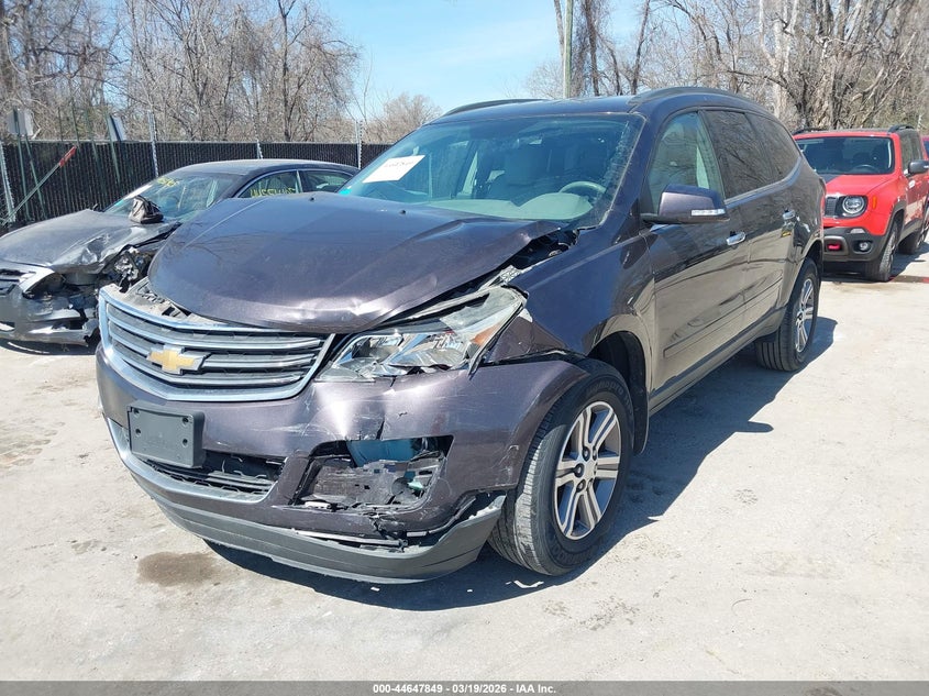 2015 CHEVROLET TRAVERSE auction photo 2