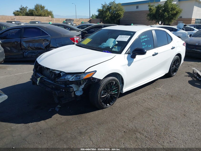 2020 Toyota Camry Se Nightshade Edition