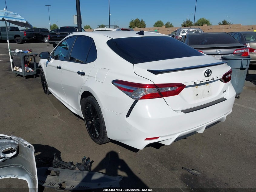 2020 Toyota Camry Se Nightshade Edition