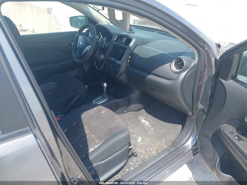 2016 Nissan Versa 1.6 Sv