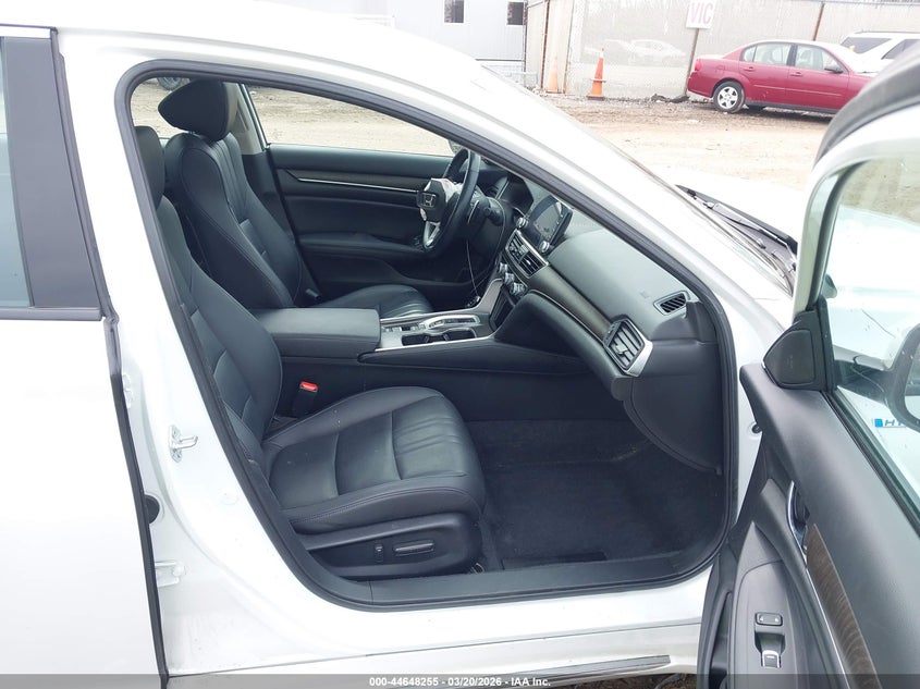 2022 Honda Accord Hybrid Touring