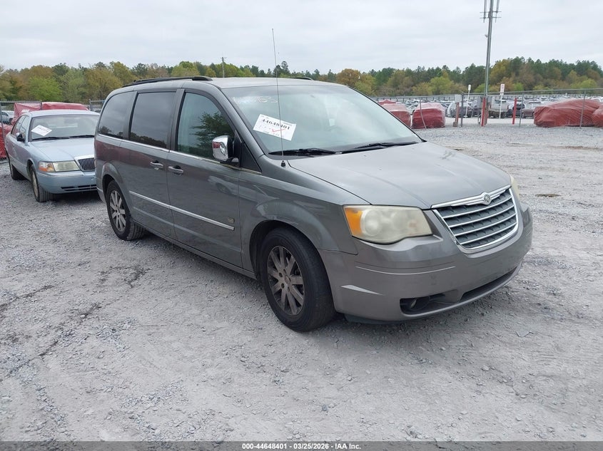 2009 Chrysler Town & Country Touring