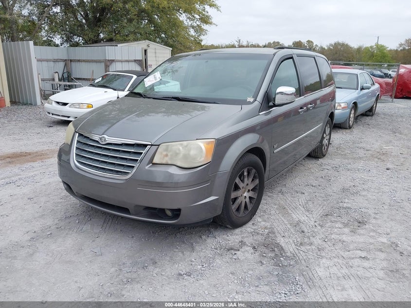 2009 Chrysler Town & Country Touring
