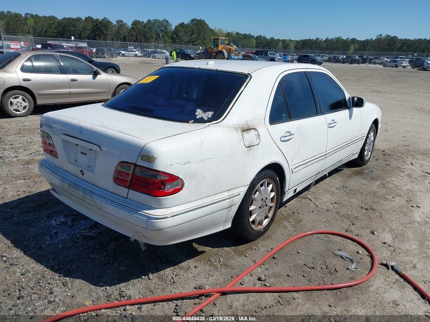 2001 Mercedes-Benz E 320