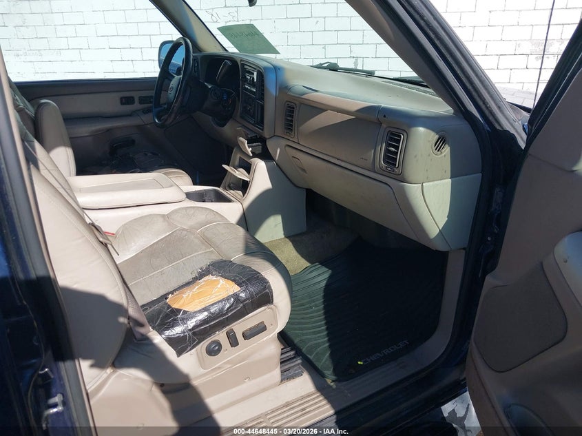 2001 Chevrolet Suburban 1500 Lt