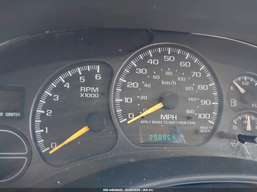 2001 Chevrolet Suburban 1500 Lt VIN: 3GNFK16T21G142804 Lot: 44648445