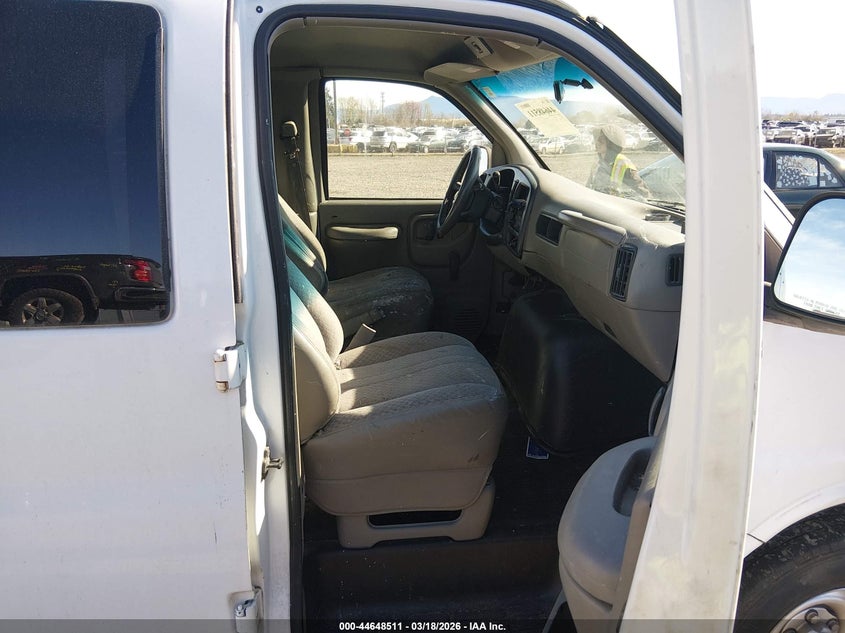 2000 GMC Savana Standard