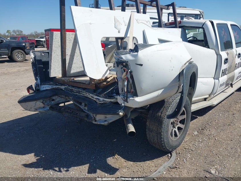 2005 GMC Sierra 2500Hd Work Truck