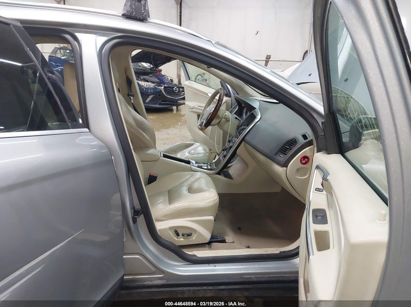 2012 Volvo Xc60 3.2 Premier