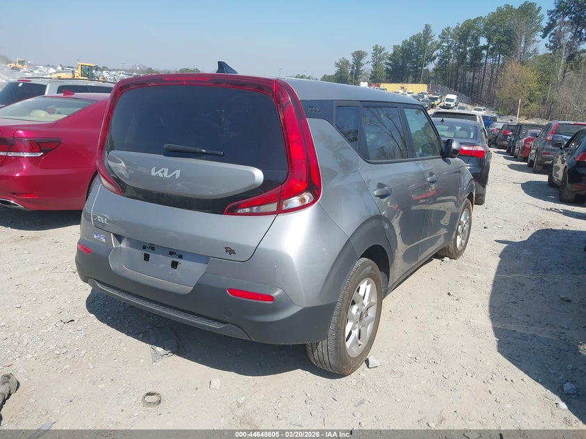 2022 Kia Soul Lx