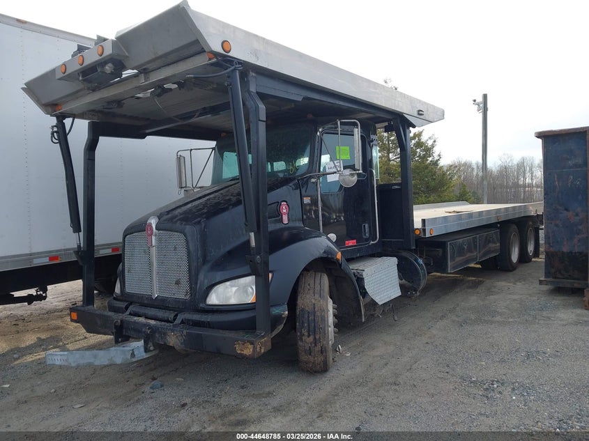 2021 KENWORTH T3 SERIES auction photo 2