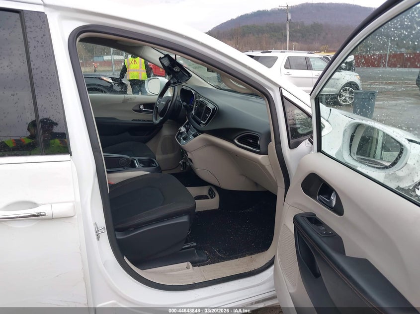 2020 Chrysler Pacifica Touring