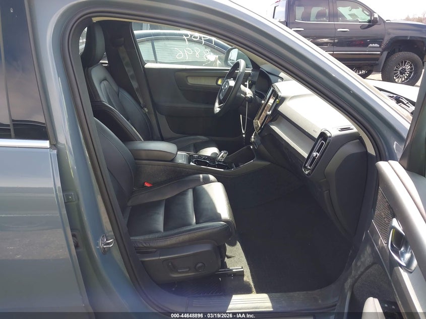2022 Volvo Xc40 T5 Inscription