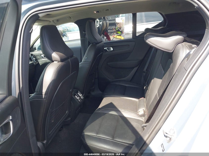 2022 Volvo Xc40 T5 Inscription VIN: YV4162UL2N2733808 Lot: 44648896