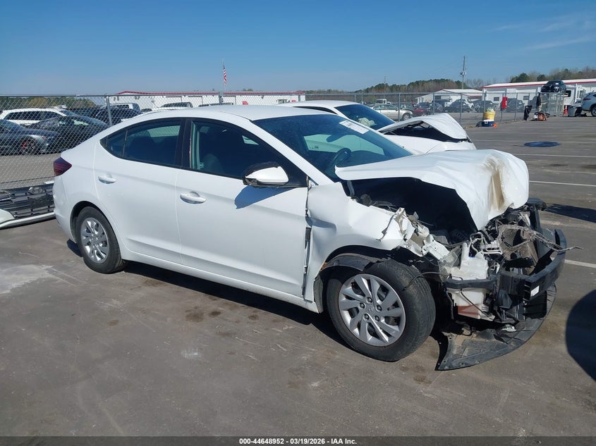2019 HYUNDAI ELANTRA SE