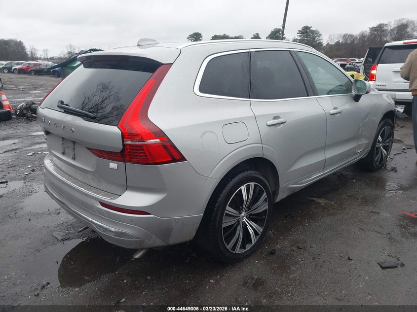2023 Volvo Xc60 Recharge Plug-In Hybrid T8 Plus Bright Theme