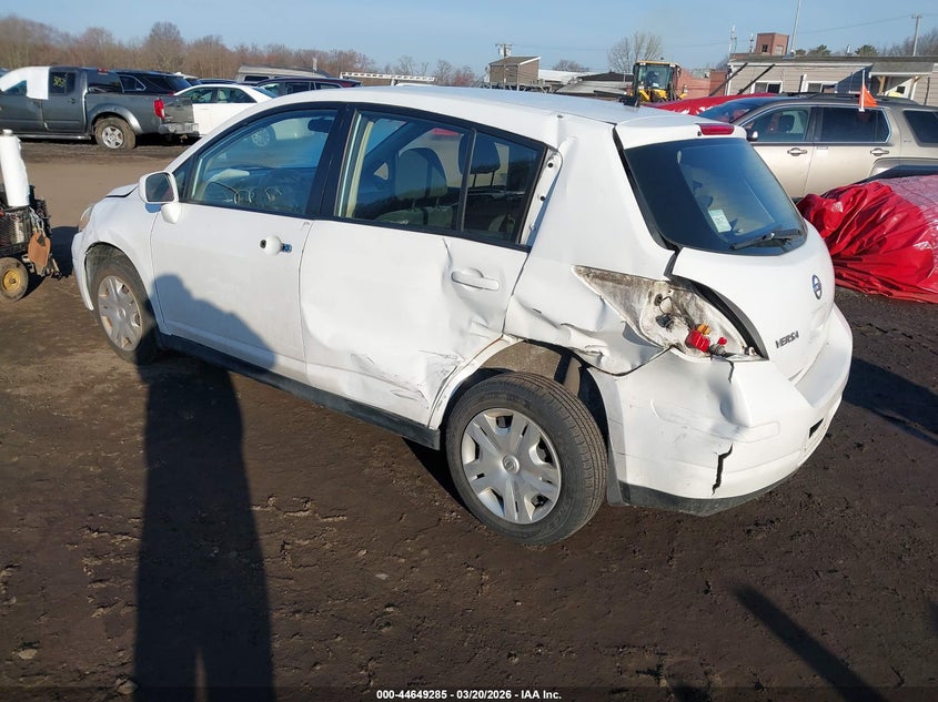2011 Nissan Versa 1.8S