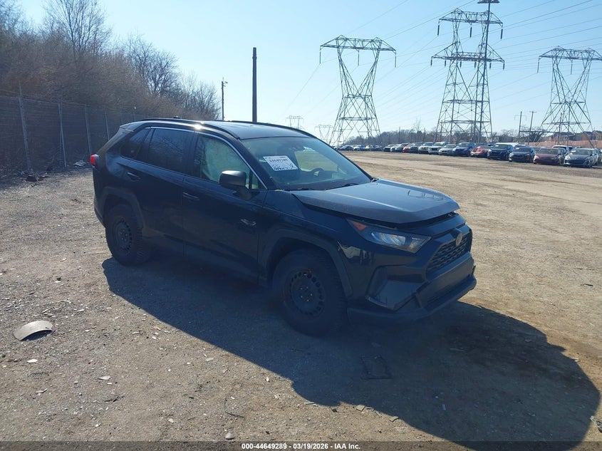 2019 TOYOTA RAV4 LE