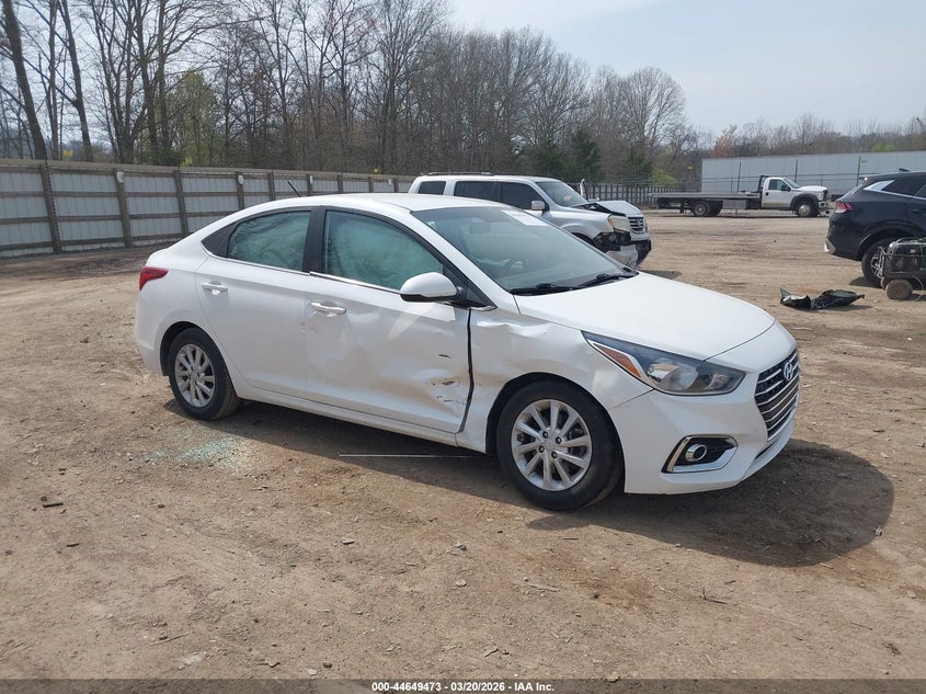 2022 Hyundai Accent Sel