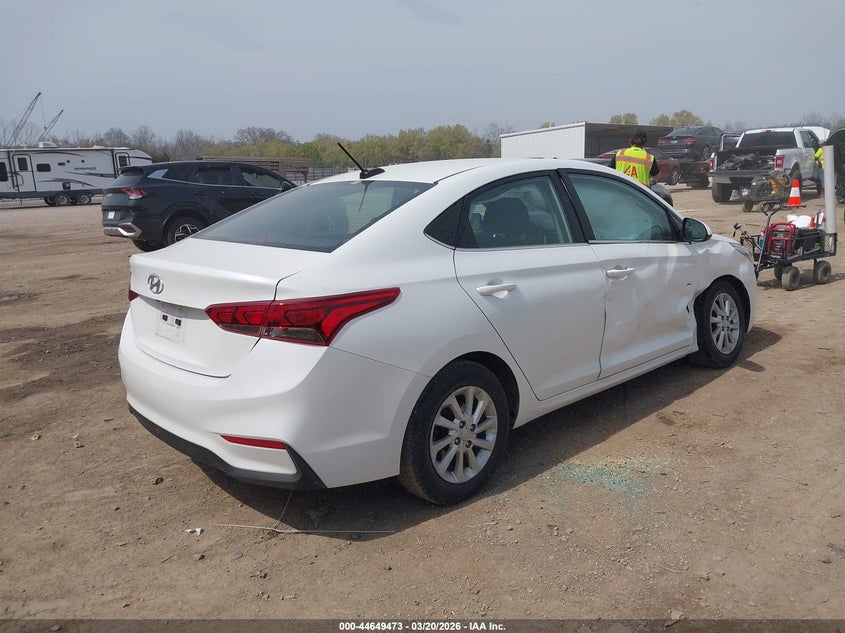 2022 Hyundai Accent Sel