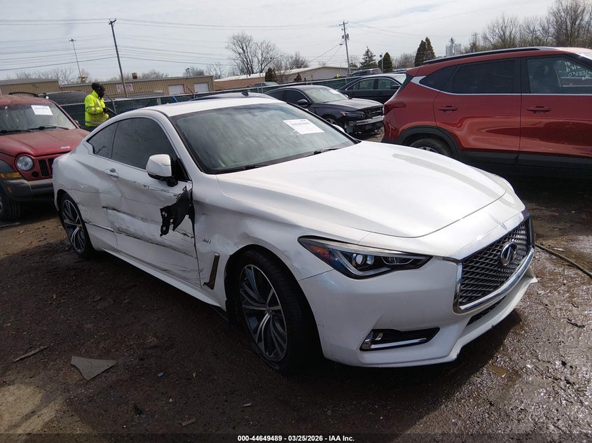 2018 INFINITI Q60 3.0T LUXE